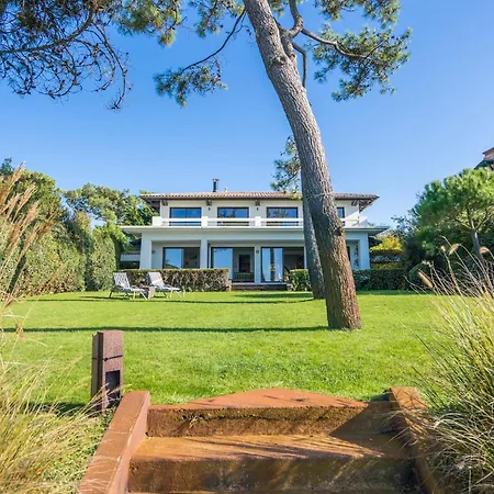 Charme Et Authenticite Pour Cette D Exception Acces Prive Au Bassin Villa *